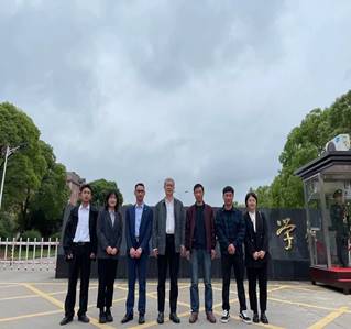 05f19e6289a1800f1f7c64eda6d9af8